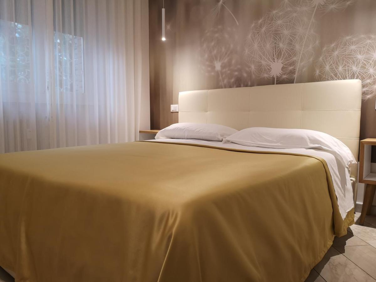 Bed & Breakfast Tre R Eur Rom